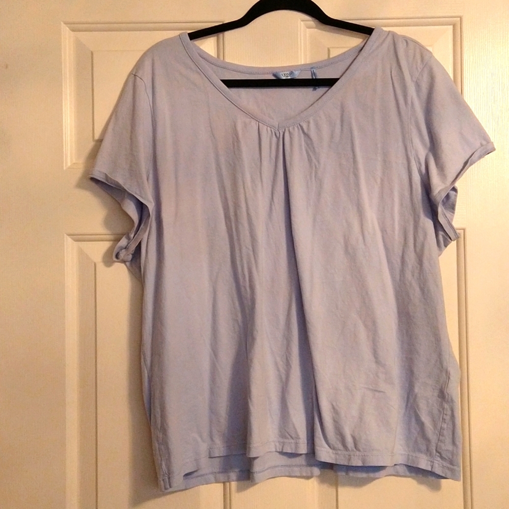 Beautiful sky blue women's plus size IZOD t-shirt size 3X
